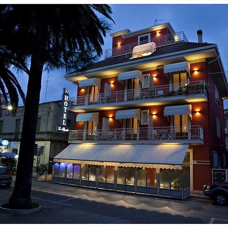 Hotel Lo Squalo Grottammare Εξωτερικό φωτογραφία