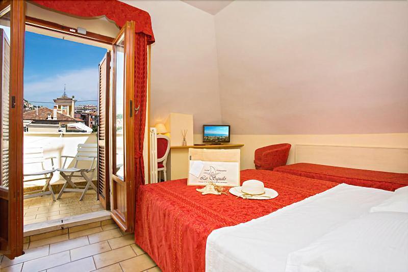 Hotel Lo Squalo Grottammare Εξωτερικό φωτογραφία