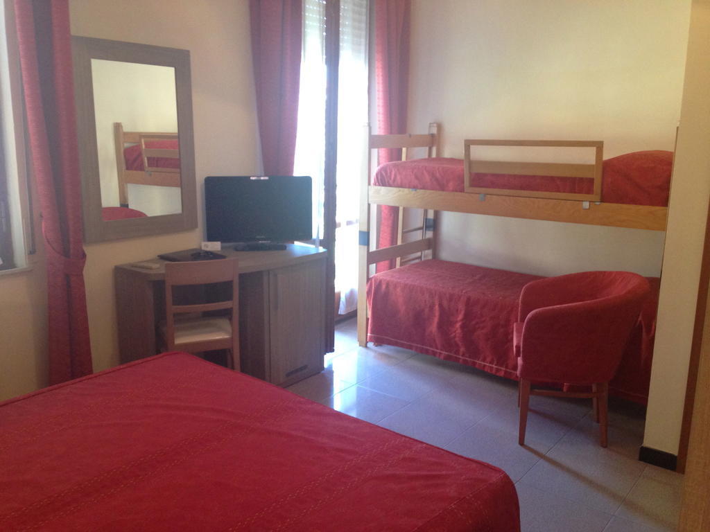 Hotel Lo Squalo Grottammare Δωμάτιο φωτογραφία