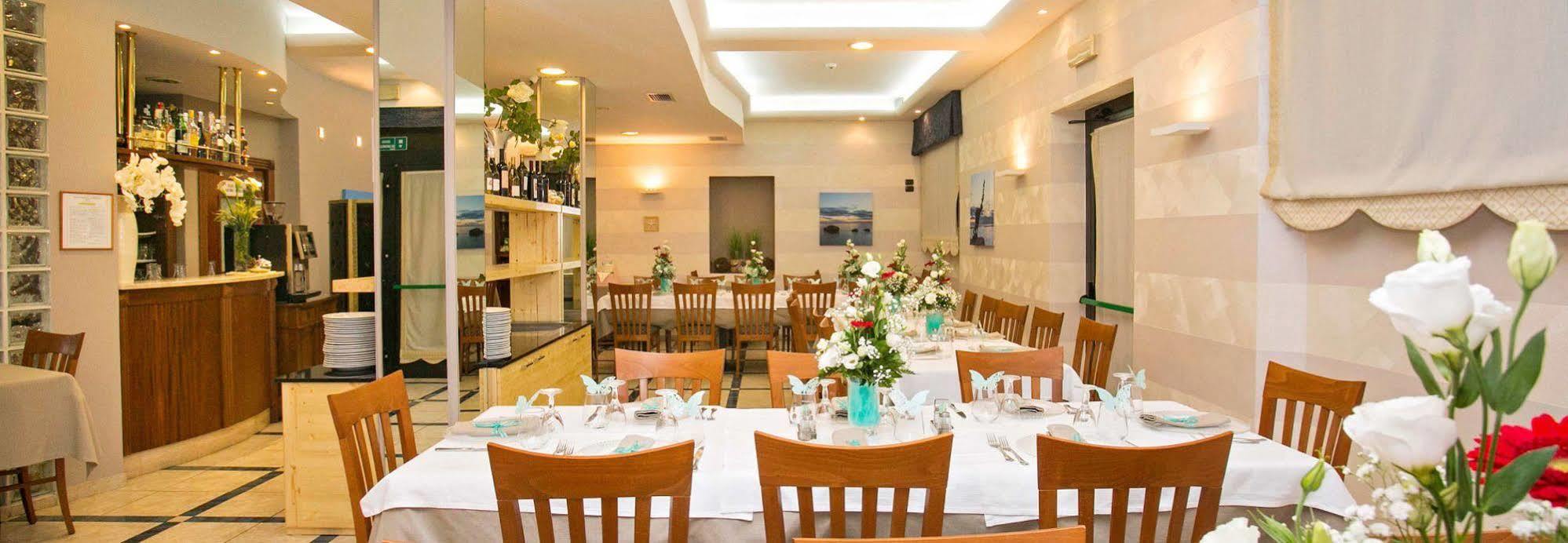 Hotel Lo Squalo Grottammare Εξωτερικό φωτογραφία