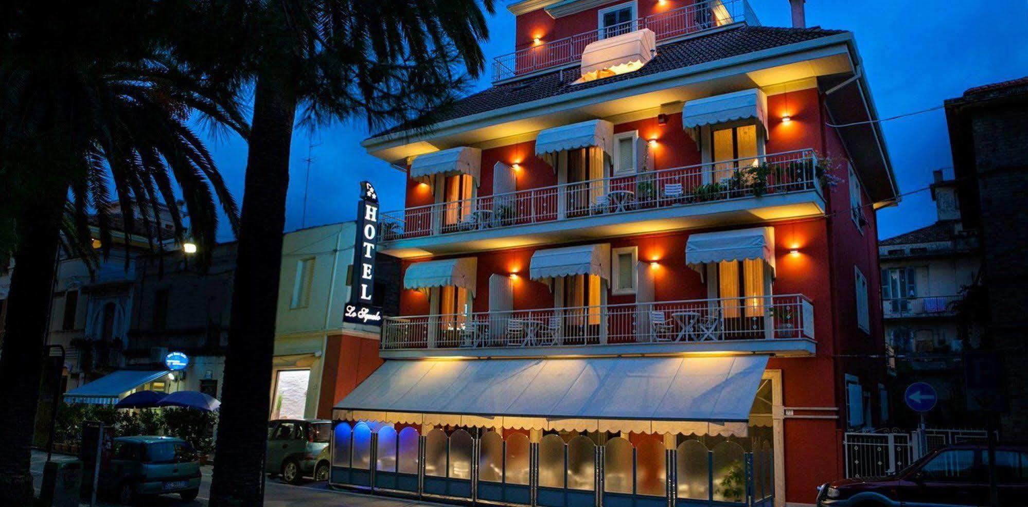 Hotel Lo Squalo Grottammare Εξωτερικό φωτογραφία